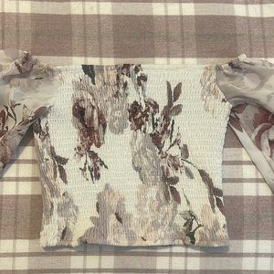 Off the shoulder floral Windsor crop top